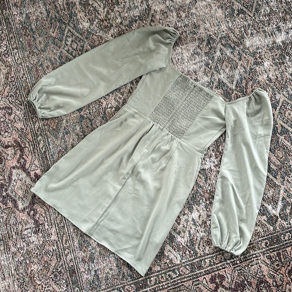 Abercrombie Long Sleeve Draped Skirt Mini Dress (Size XS) - Picture 4 of 7